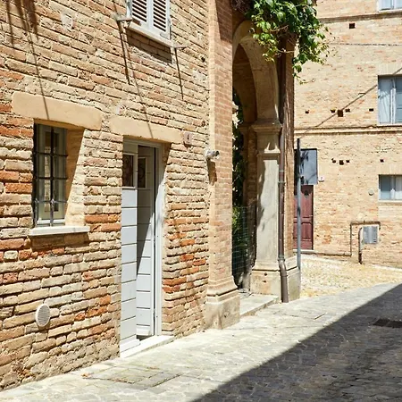 Relax & Peace In The Historic Center Lapedona
